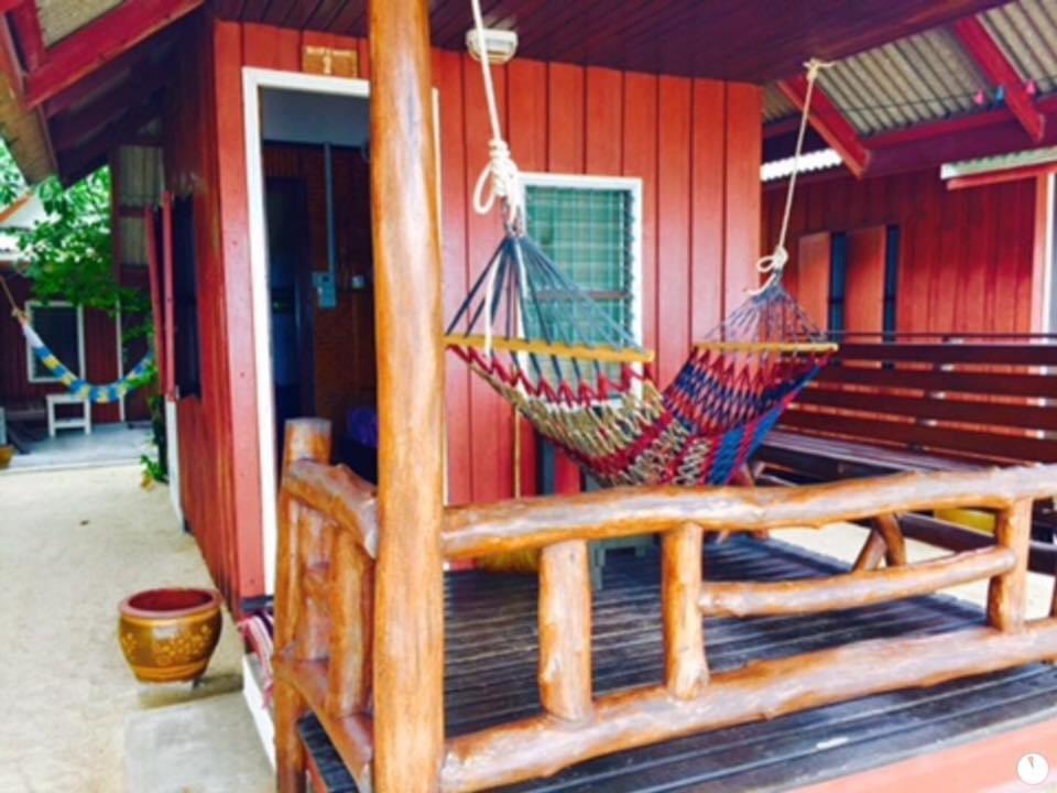 Beer'S House Bungalows เบียร์เฮ้าส์บังกะโล Ban Lamai Exteriör bild