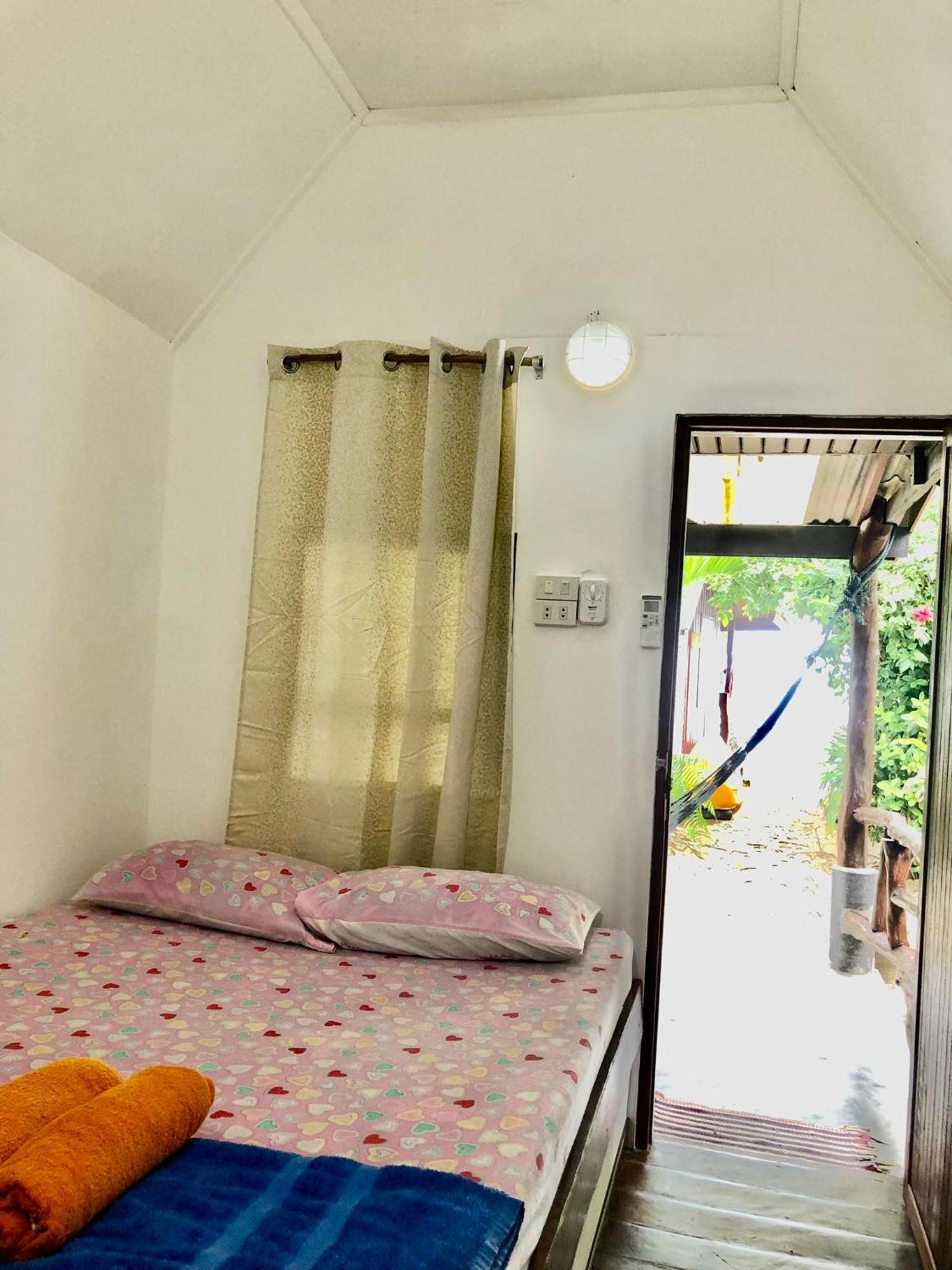 Beer'S House Bungalows เบียร์เฮ้าส์บังกะโล Ban Lamai Exteriör bild