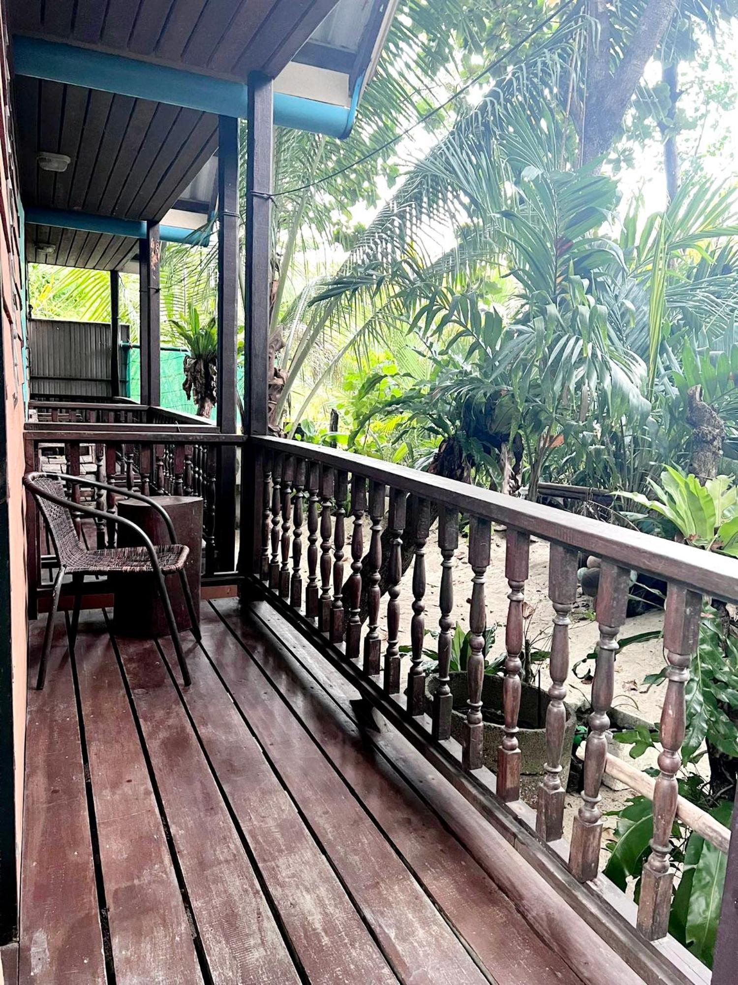 Beer'S House Bungalows เบียร์เฮ้าส์บังกะโล Ban Lamai Exteriör bild