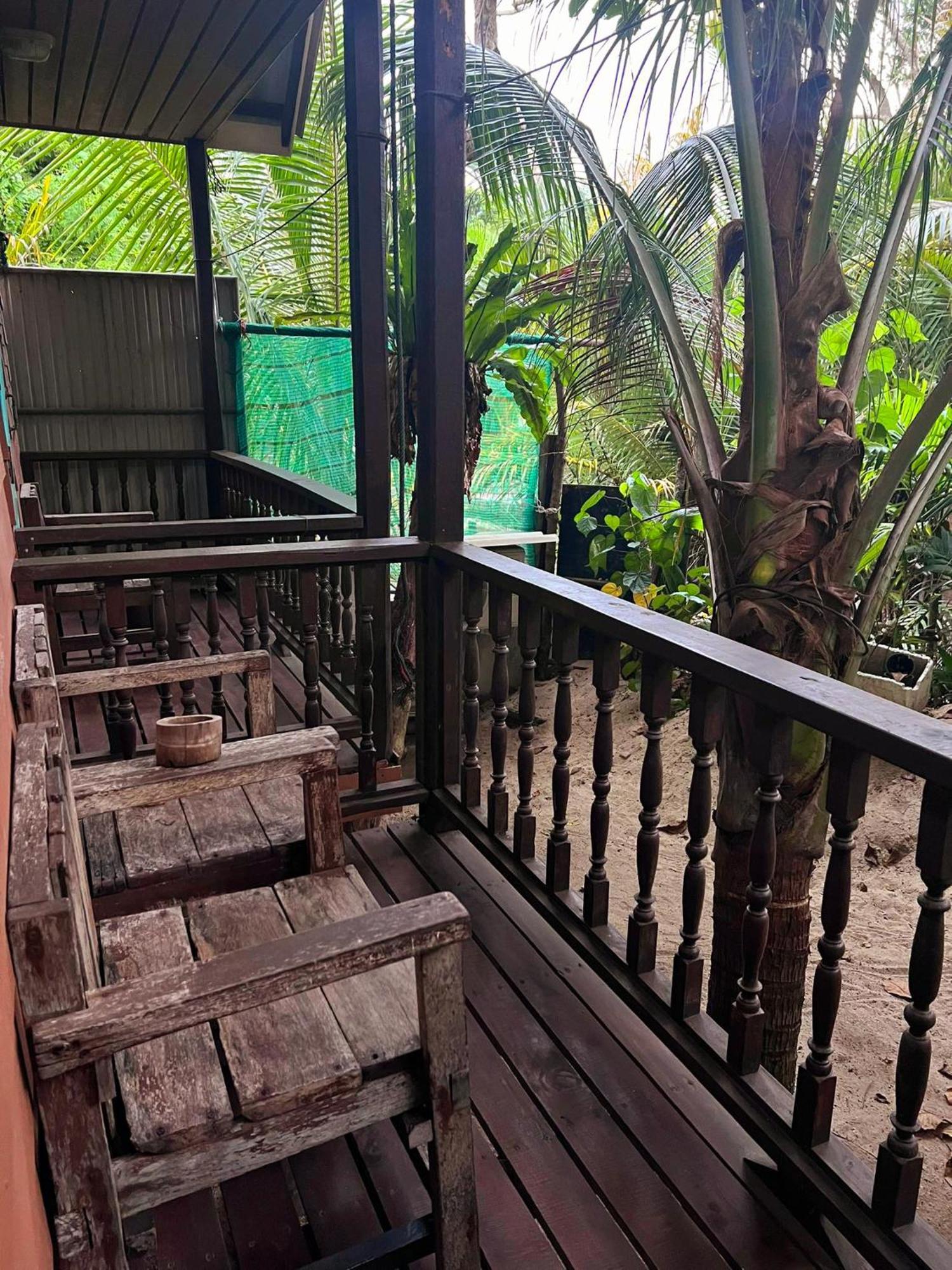 Beer'S House Bungalows เบียร์เฮ้าส์บังกะโล Ban Lamai Exteriör bild